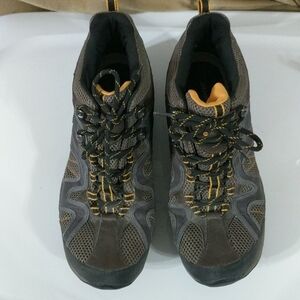 Hi-Tec Tornado Mid Waterproof Sneaker Brown Grey Vibram Sole - sz 12